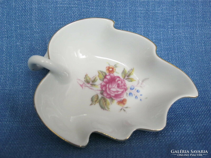 Raven house porcelain leaf shaped bowl