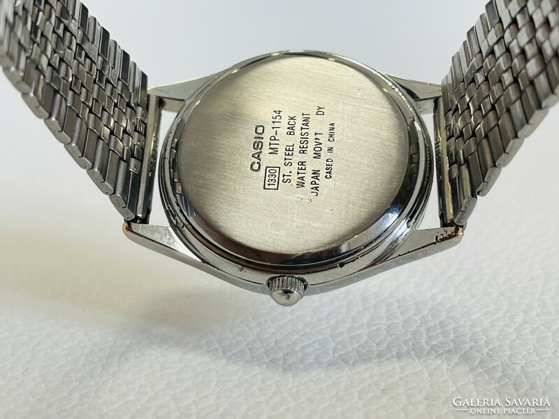 Vintage casio women's watch