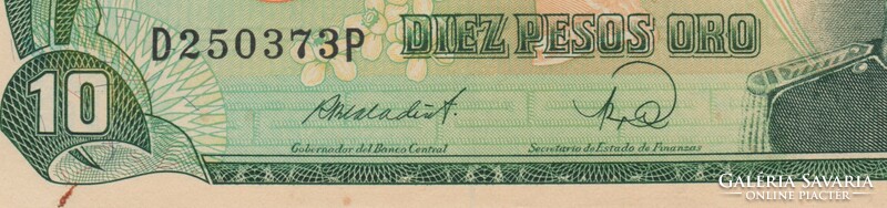 Dominica 10 pesos 1988