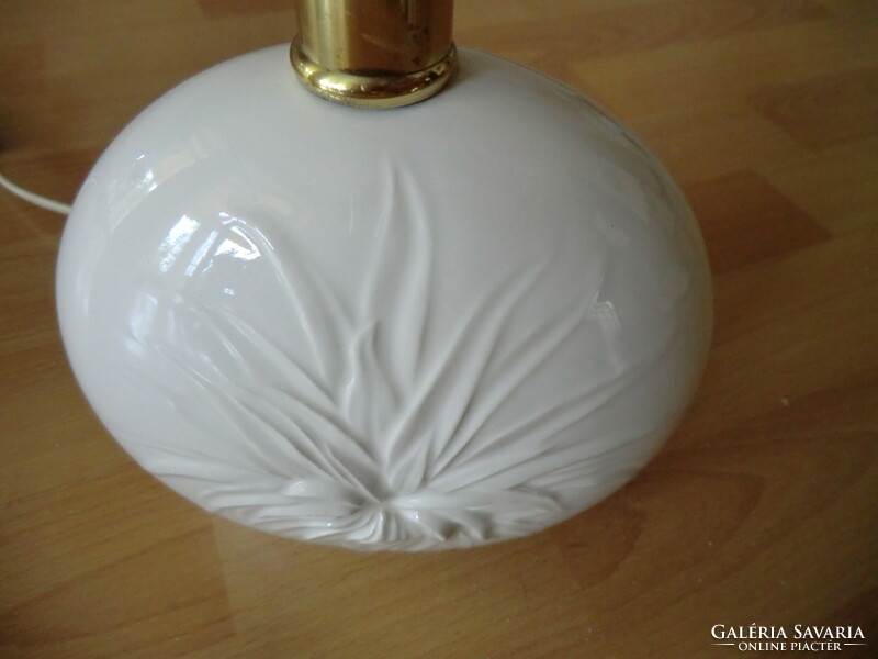 Table lamp white porcelain without shade approx. 25-30 cm high, 15-20 cm wide