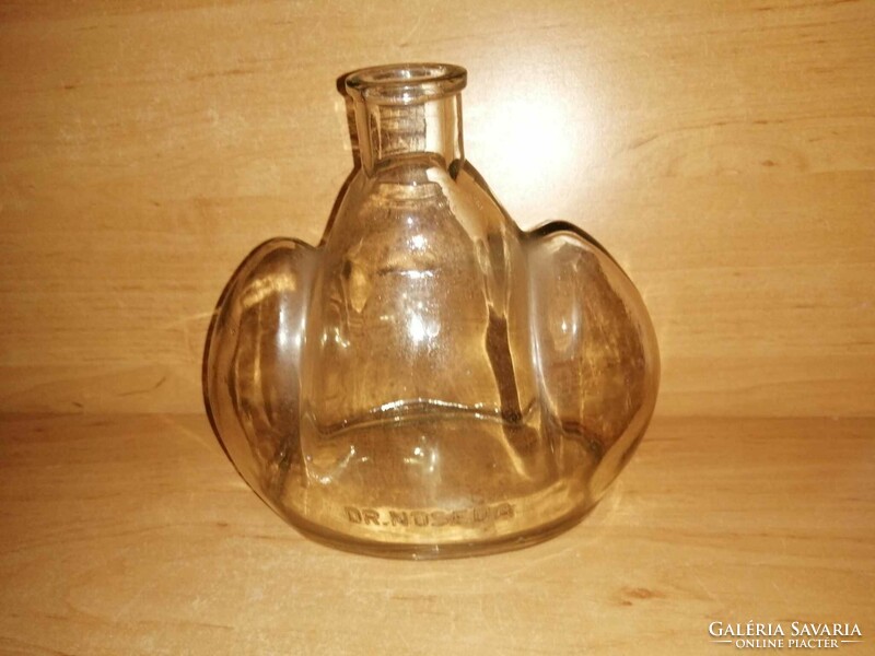 Dr. Noseda különleges formájú vastag falú üveg palack - 17*17 cm (27/d)