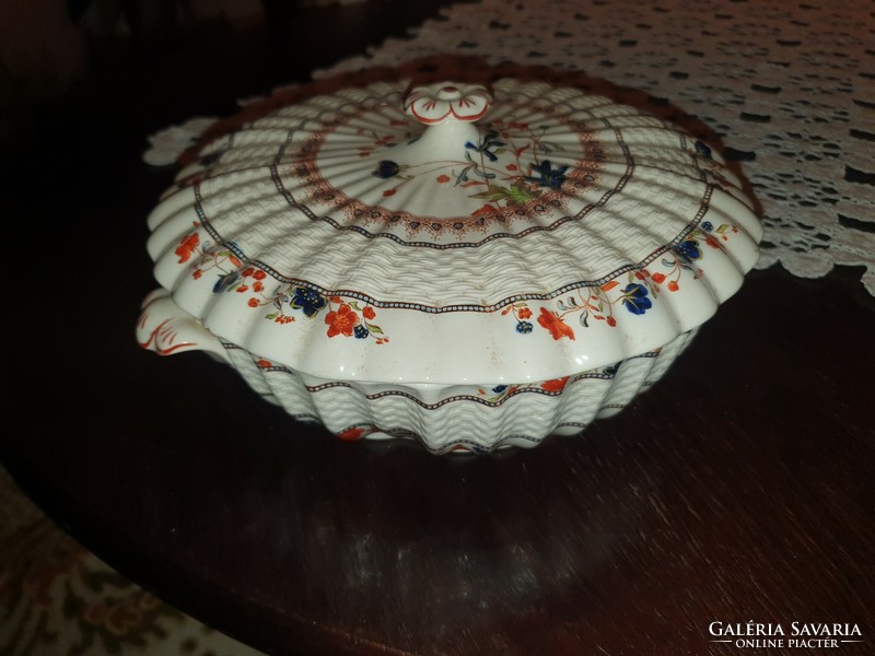 Copeland spode bowl with lid