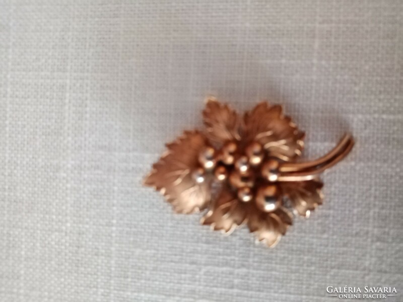 Rarity: old goldsmith applied bronze or copper brooch / pin - gold / copper colored leaf
