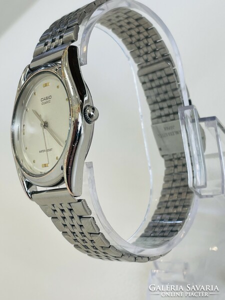 Vintage casio women's watch