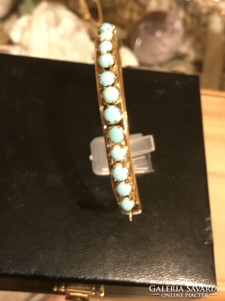 Antique yellow gold bracelet with turquoises