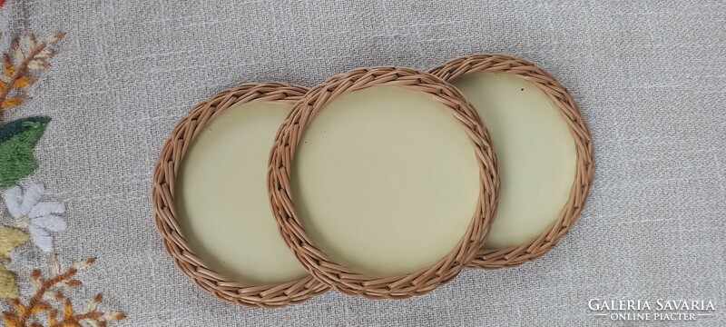 Retro coasters with braided edges 3 pcs