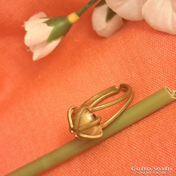 Copper ring 1 cm pearl.