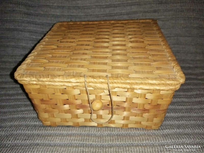 Wicker box 15*15* 9 cm (a9)