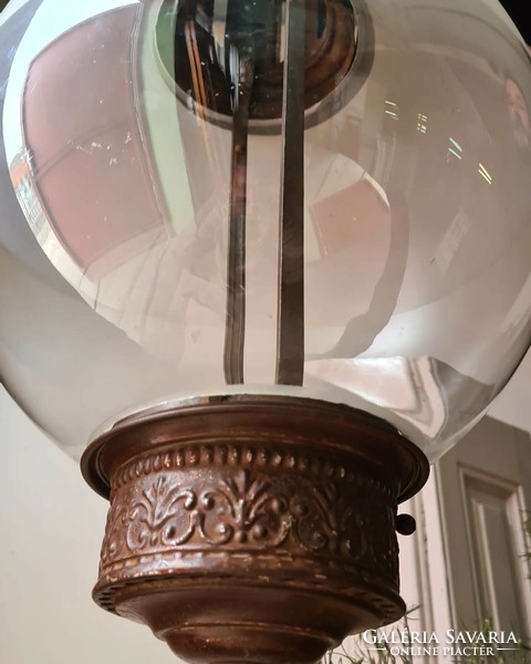 A special antique lamp