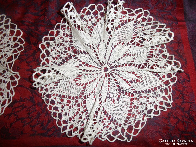 Hand-knitted lace tablecloth (2 pcs.)
