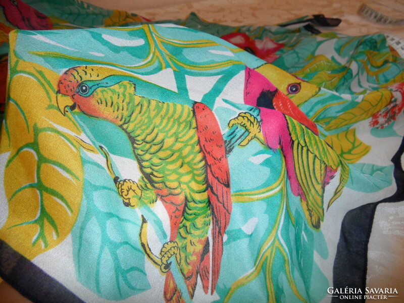 Hawaii papagáj mintás kendő, sál, strandkendő