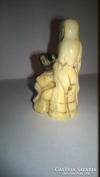 Japán csont netsuke 45 mm-művészi miniatűr csontfaragás-alkudható !