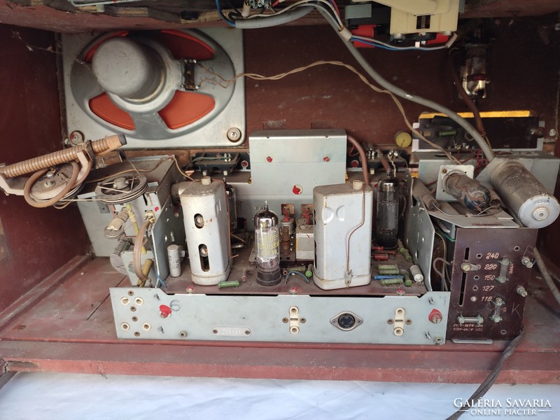 Terta t 422 g old radio