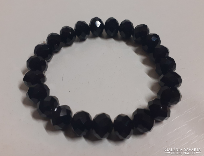 Old Czech crystal rubber bracelet in good condition