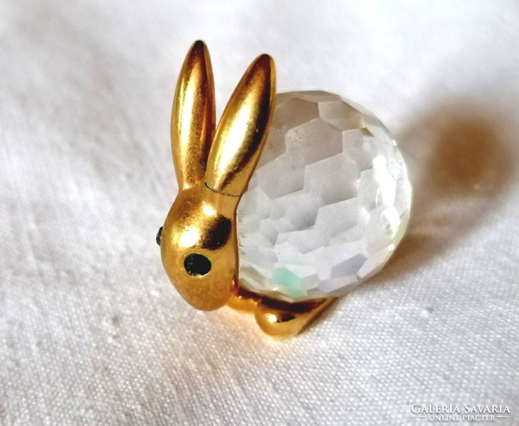 Beautiful polished crystal bunny souvenir, mascot applied to gilded metal. 602