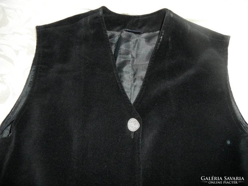 Black plush c&a Tyrolean vest (size 42)