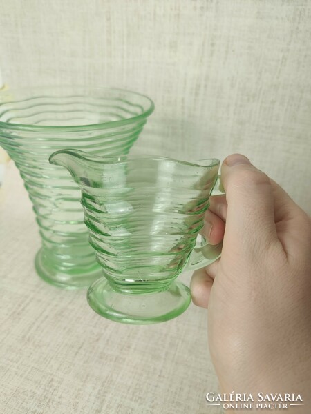 Régi zöld üveg kiöntő, váza, cukortartó