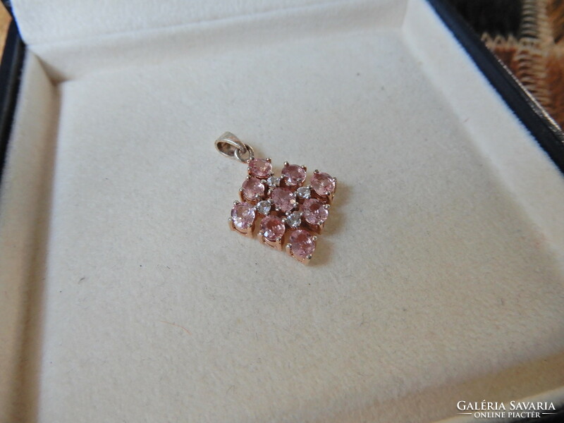 Cavill rose gold plated silver pendant with sparkling stones