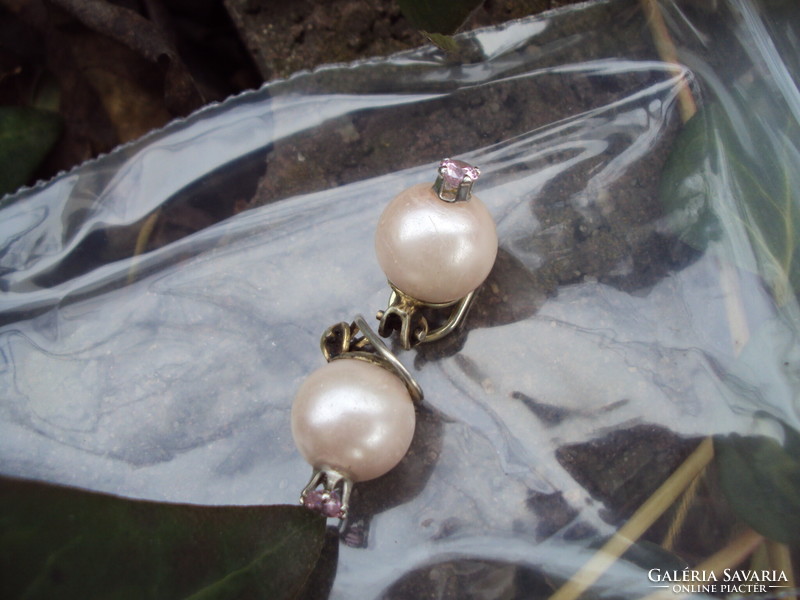 Silver clip with pearls and pink zirconia discounted!!