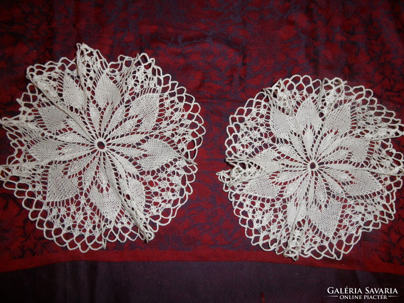 Hand-knitted lace tablecloth (2 pcs.)