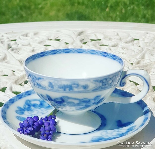 Különleges porcelán kávés  csésze és csészealj