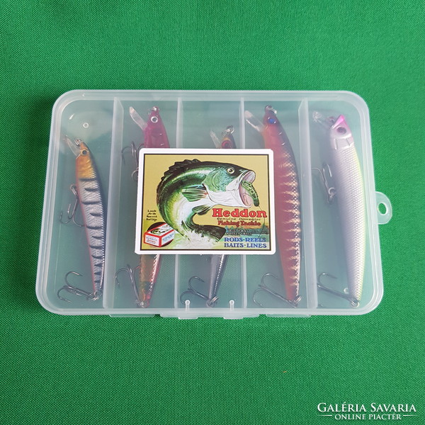 New 5-piece wobbler fishing bait set in box - 13.