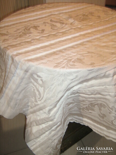 Beautiful silk woven white baroque leaf pattern tablecloth