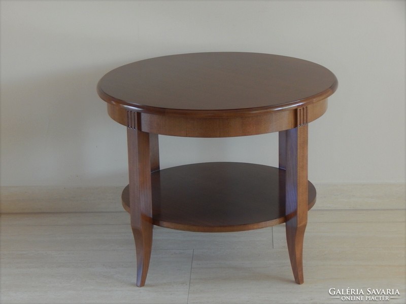 Classic style table [ b - 19 ]
