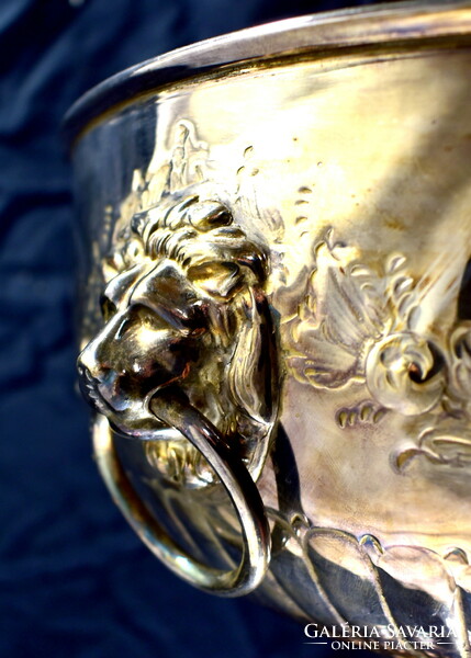 Lion's head figural silver-plated large base silver-plated centerpiece - bowl