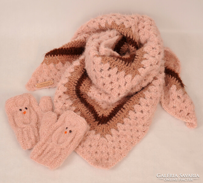 Crochet shawl-scarf