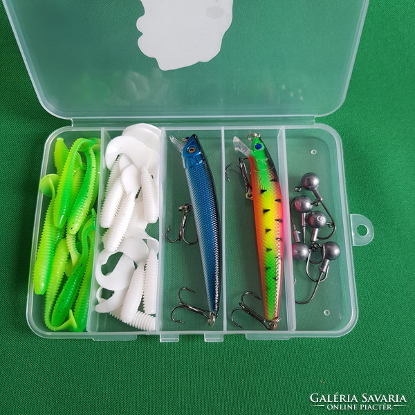 New 27-piece fishing bait set in a box - wobbler, rubber fish, hook - 17.