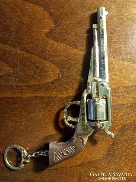 Pistol keychain