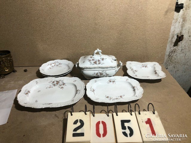 Victorian English porcelain, 6 soup and meat dishes. 2051