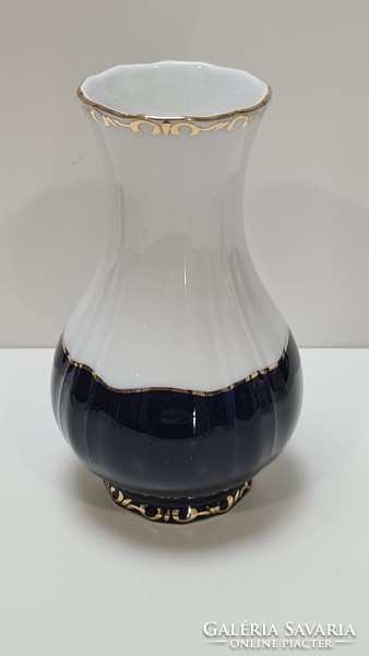 Zsolnay pompadour iii jubilee vase