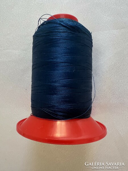 Serafil blue thread roll