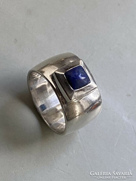 Silver ring with lapis stone