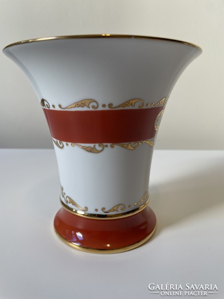 Herend funnel vase (Bakos year)