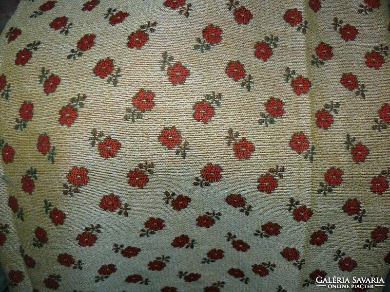 Retro charming red floral woven curtain