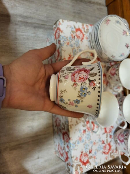Sophie porcelán teás/ kávés készlet 6 csésze 6 alátét, kancsó, kis kiöntő, cukortartó