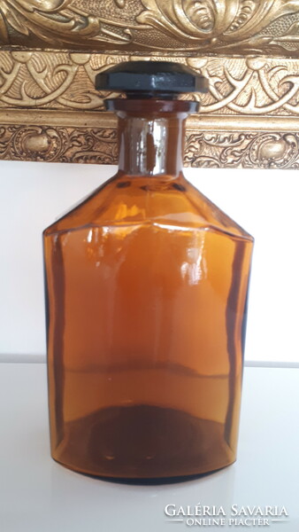 Old 21 cm amber stoppered apothecary bottle