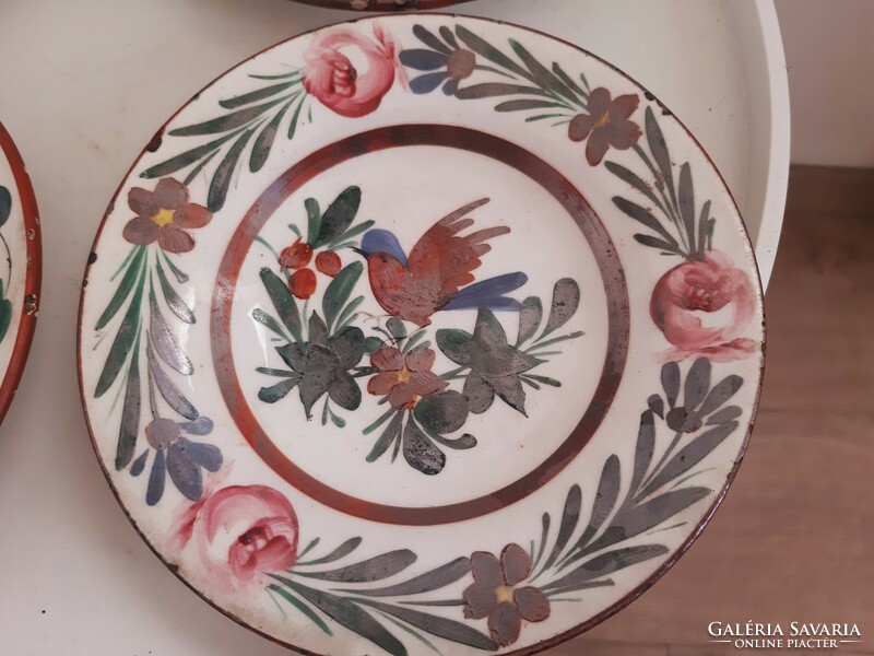 Old Raven House painted wall plates in a package