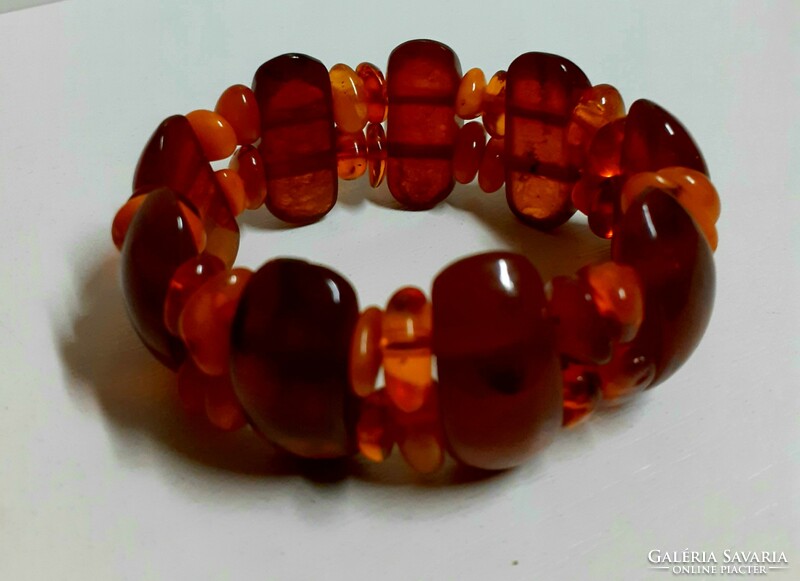 Retro genuine amber bracelet in preserved condition