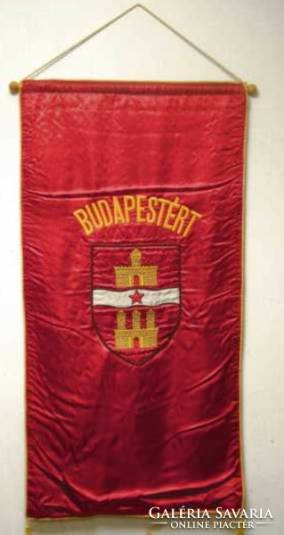 Budapestért selyem zászló