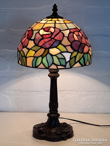 Tiffany style table lamp, 46 cm high