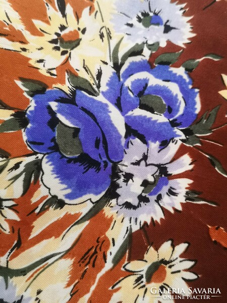 Búzavirágos selyemkendő, polyester, 80x80 cm