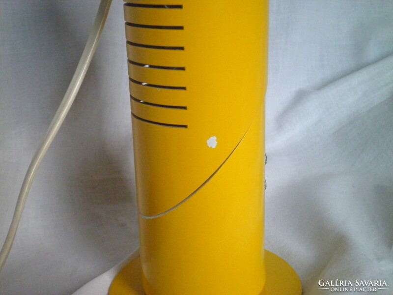 Retro asztali szarvasi sárga csőlámpa