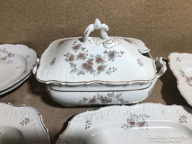 Victorian English porcelain, 6 soup and meat dishes. 2051