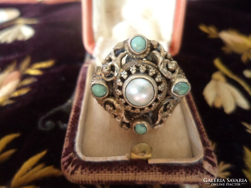 Antik ötvösékszer gyűrű_ türkizzel - gyönggyel díszítve 8,3 gr gyönyörű állapotban nagy méret