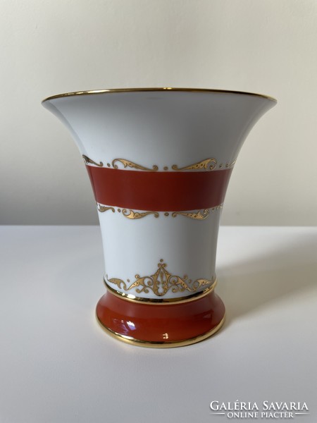 Herend funnel vase (Bakos year)