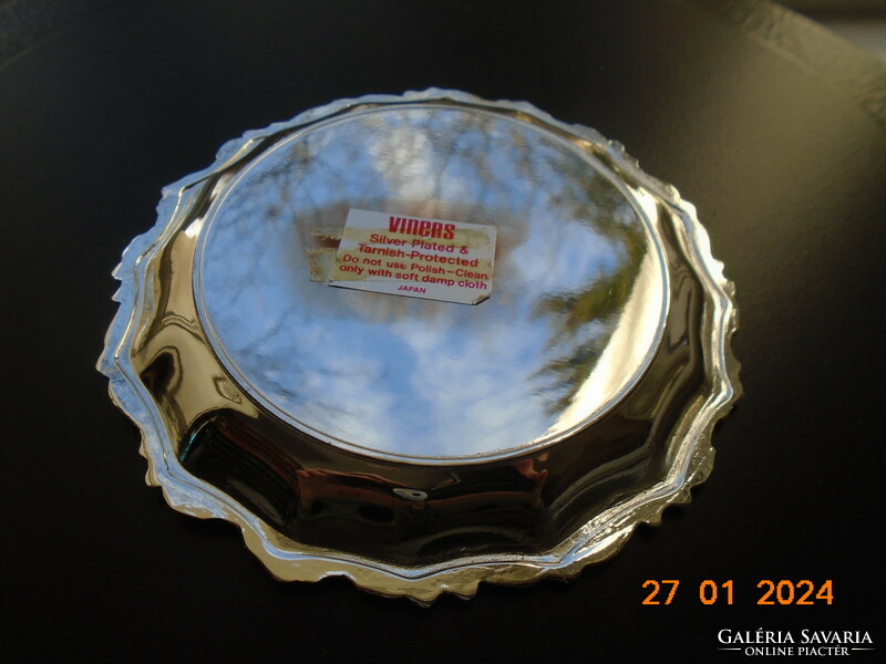 Decorative laced, engraved, silver-plated fade protected English bowl Viners Sheffield